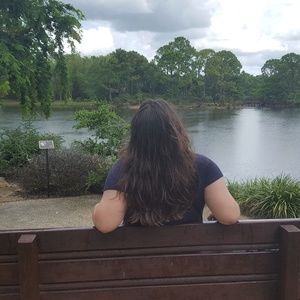 Meet your Posher, Alicia